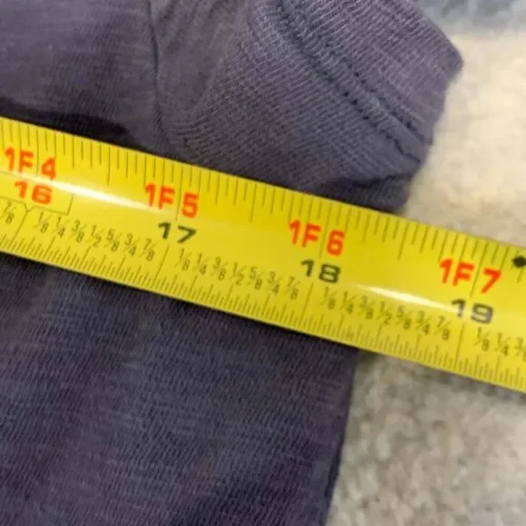 Universal Thread - Picture 5 of 7